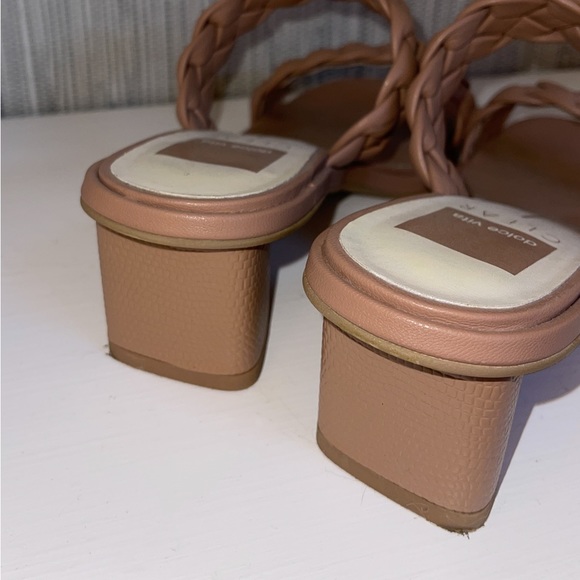 Dolce Vita Ronin Sandals - Picture 4 of 7